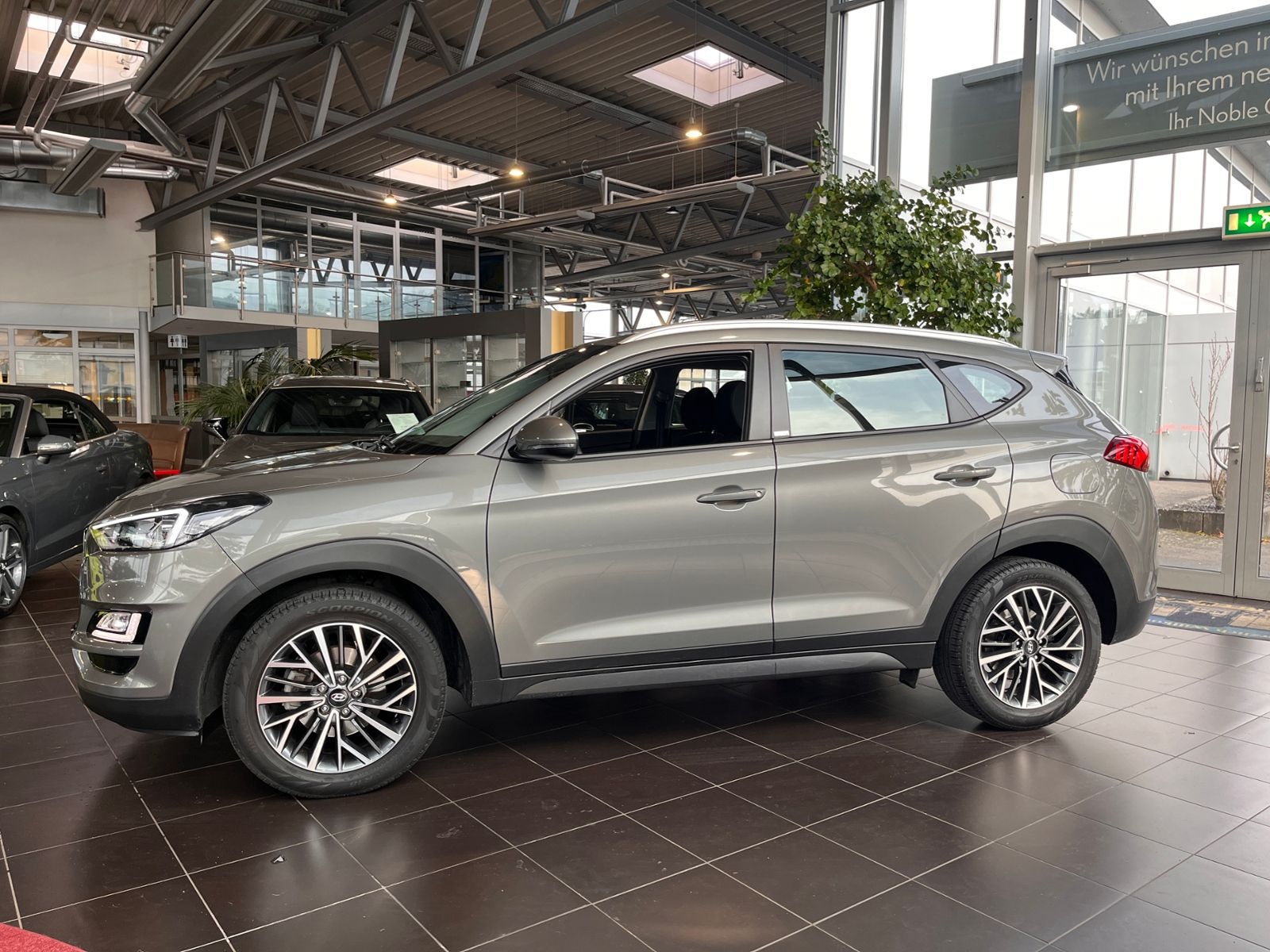 Fahrzeugabbildung Hyundai TUCSON Advantage AHK 2WD KLIMA NAVI ALU