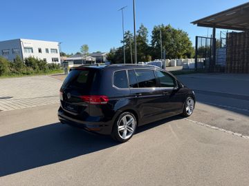Volkswagen Touran - 8