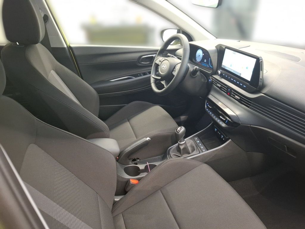 Fahrzeugabbildung Hyundai i20 FL (MY25) 1.0 T-GDI (100 PS) 6-MT 2WD Prime