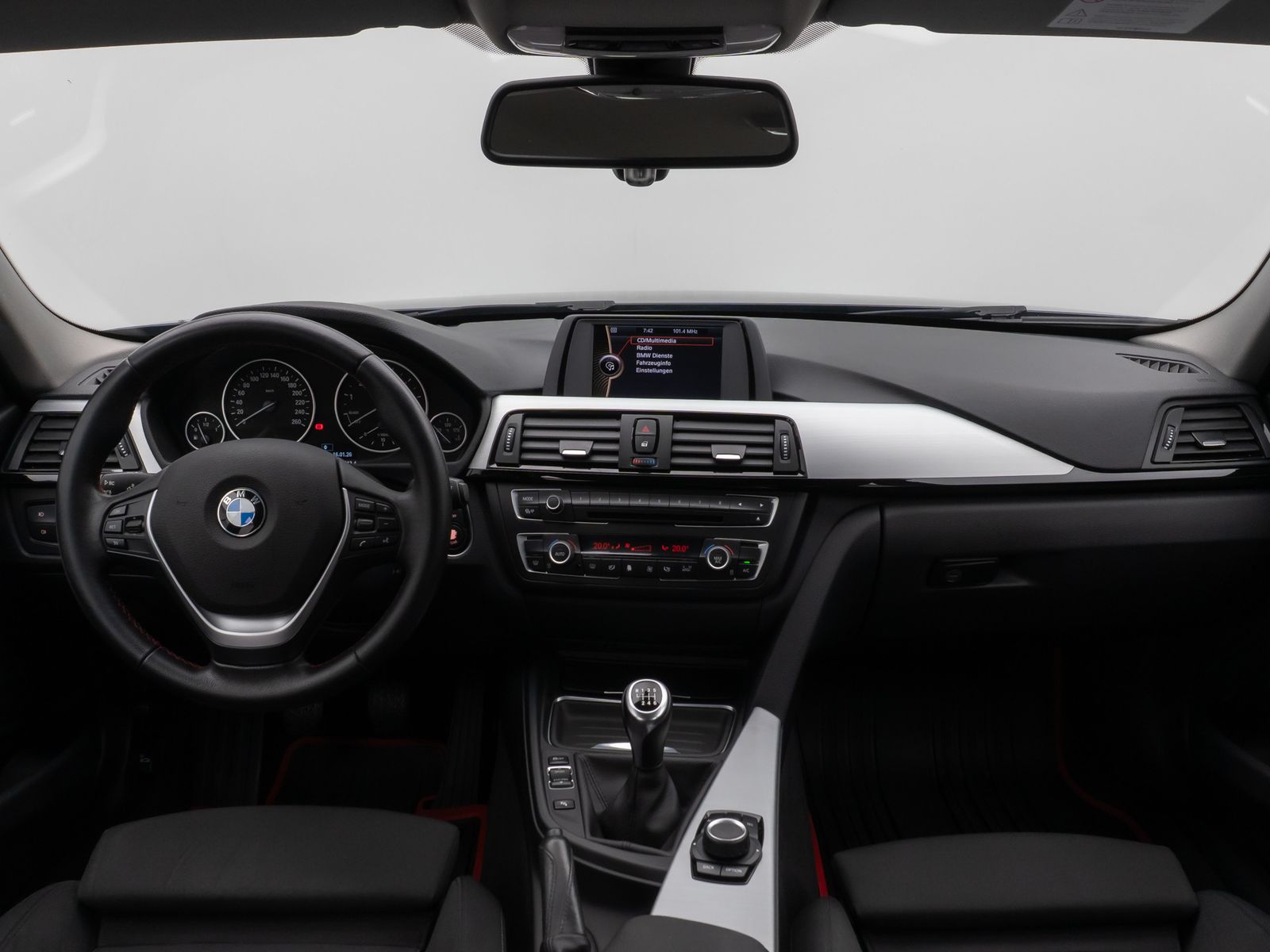 Fahrzeugabbildung BMW 320i Sport Line PDC Xenon AHK Geschwindigkeitsre