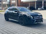 Mercedes-Benz GLA 180 AMG LINE SHZ/NAVI/PANORAMA/RFK - Mercedes-Benz GLA 180 in Essen