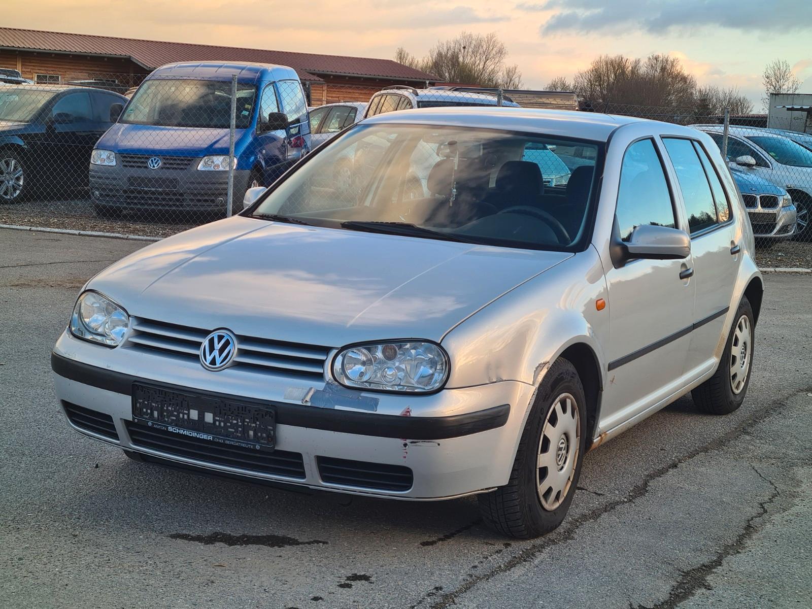Volkswagen Golf 1.6 Auto Highline