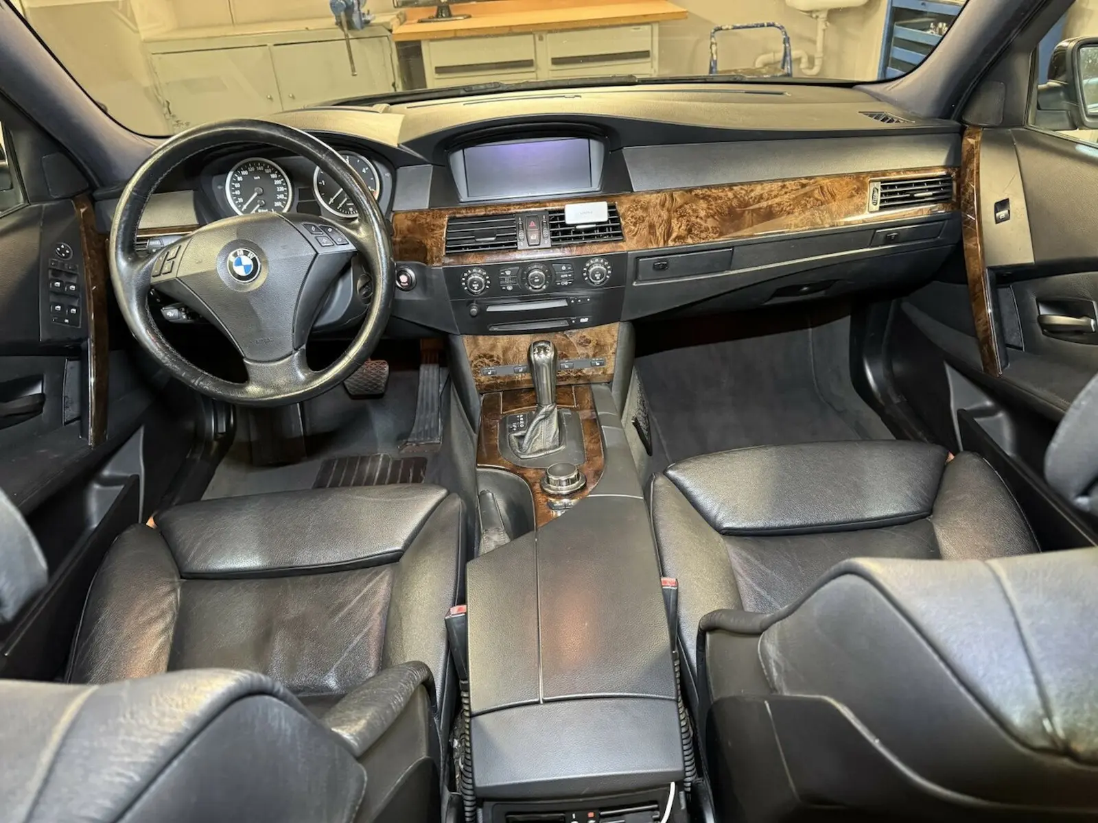 BMW 530 2.Hand Scheckheft.NEUER MOTOR 91328 KM. TOP