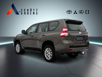 Toyota Land Cruiser - 4