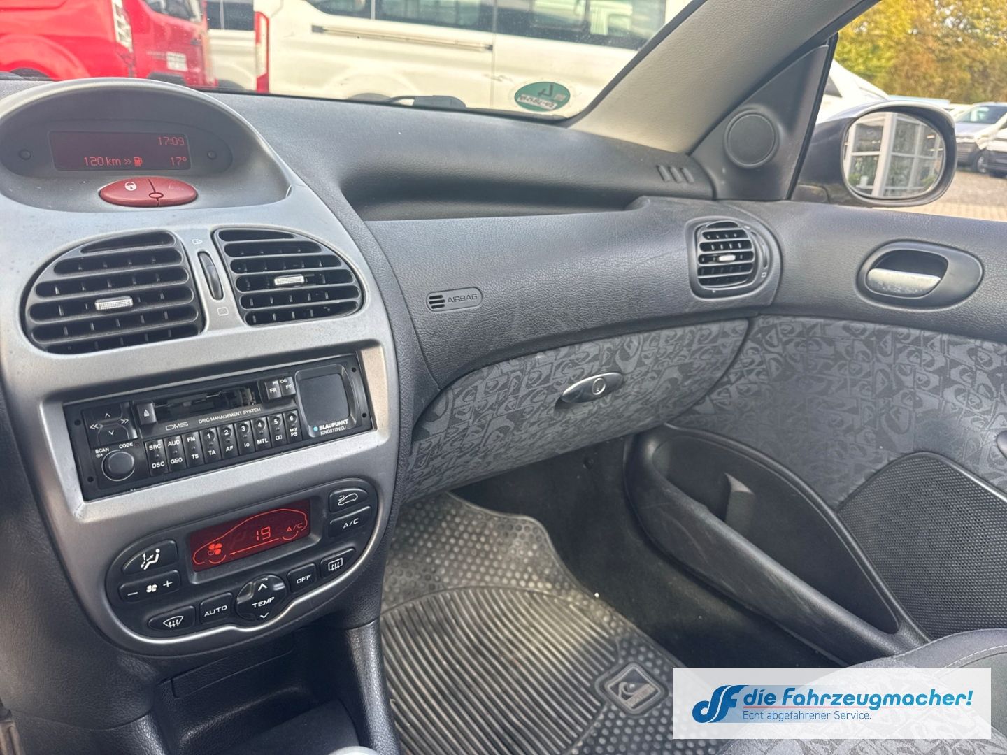 Fahrzeugabbildung Peugeot 206 Cabriolet CC Quiksilver El. Verdeck *EXPORT