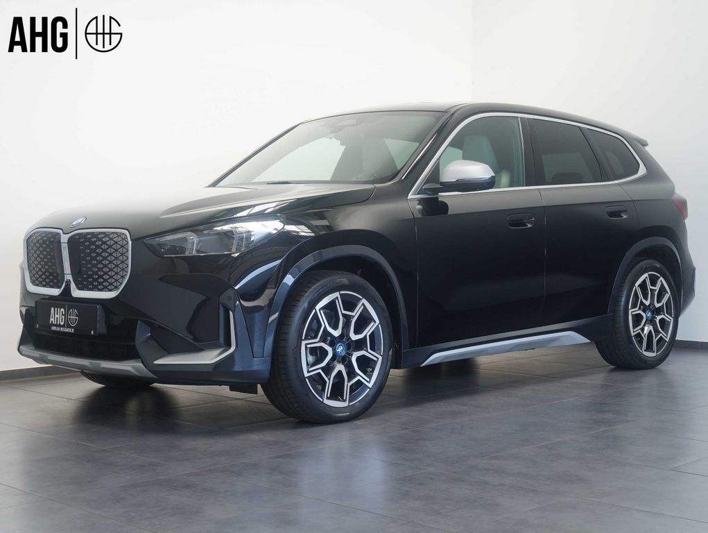 Image of BMW iX1