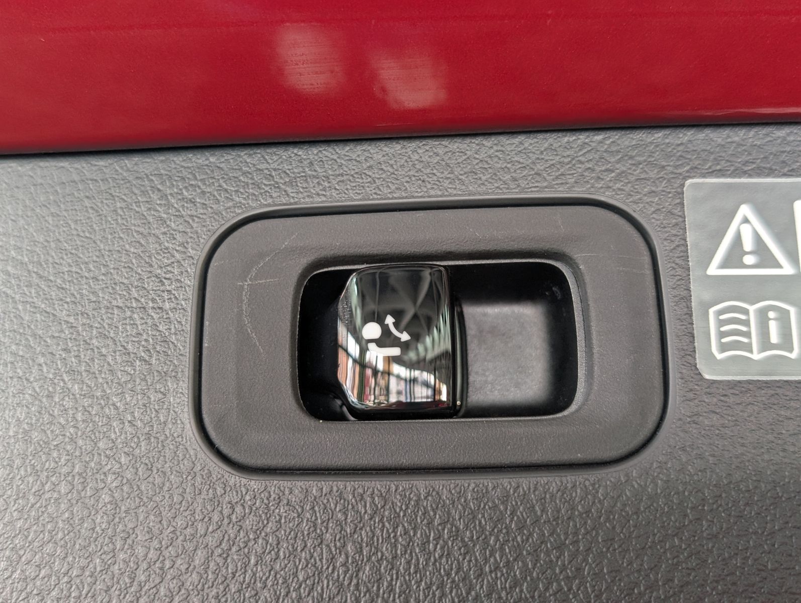 Fahrzeugabbildung Mercedes-Benz C 220 d T 2x Avantgarde LED AHK LEDER KAM 4x-SHZ