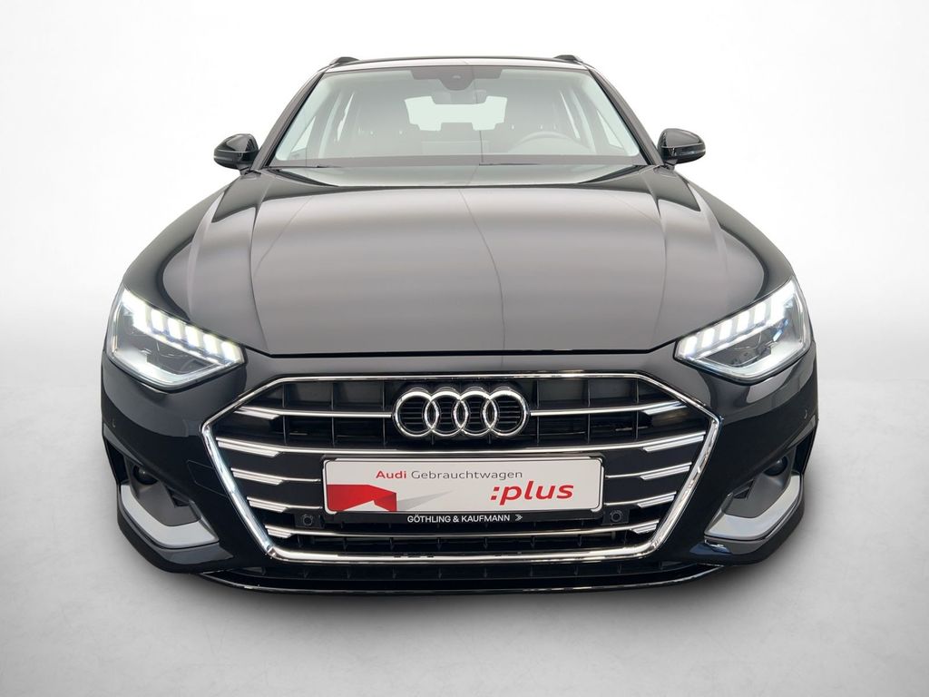 AUDI A4 2024