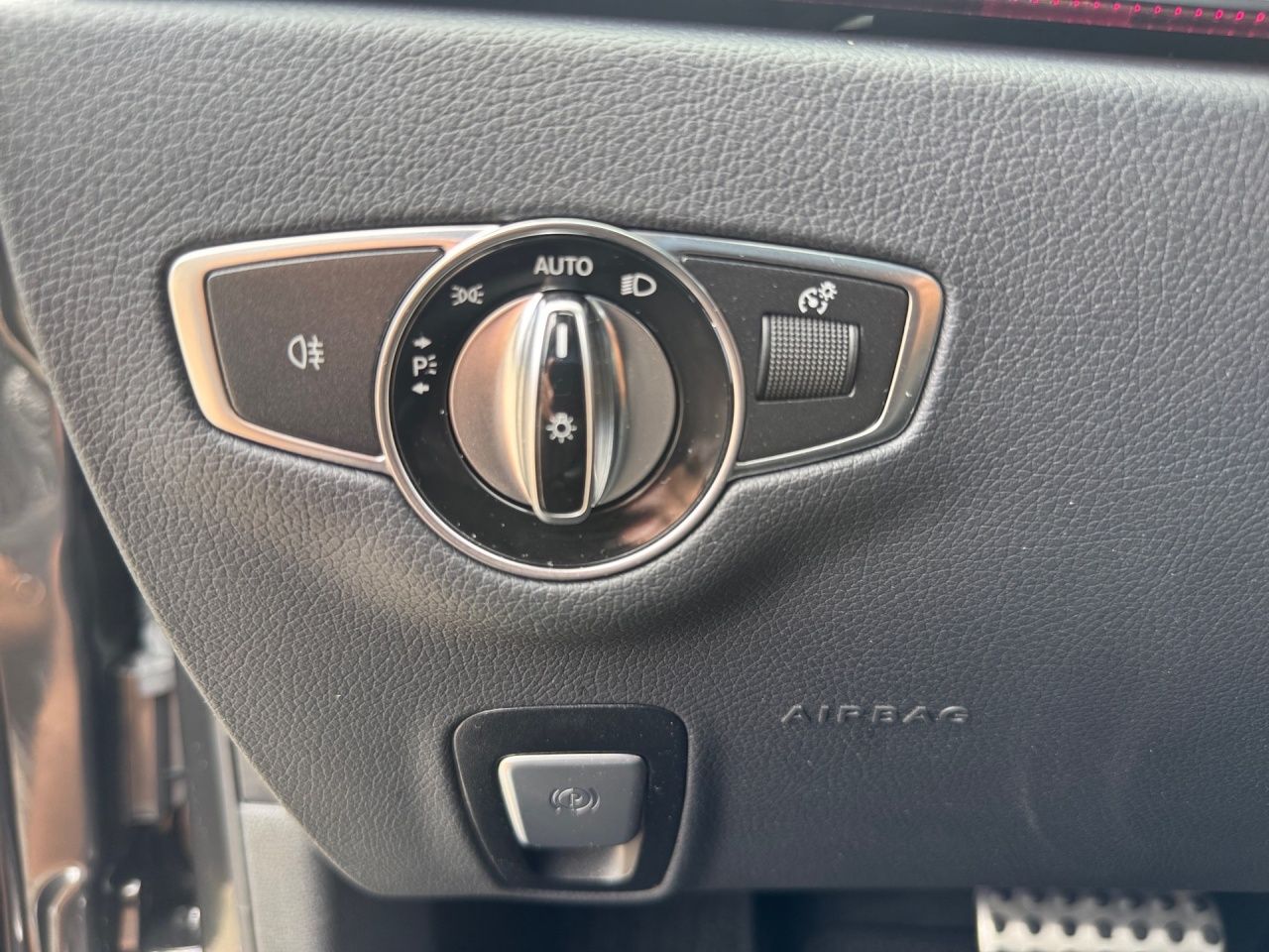 Fahrzeugabbildung Mercedes-Benz E 200 d T AMG+NIGHT+AMBIENTE+CARPLAY+EL.HECKKL++