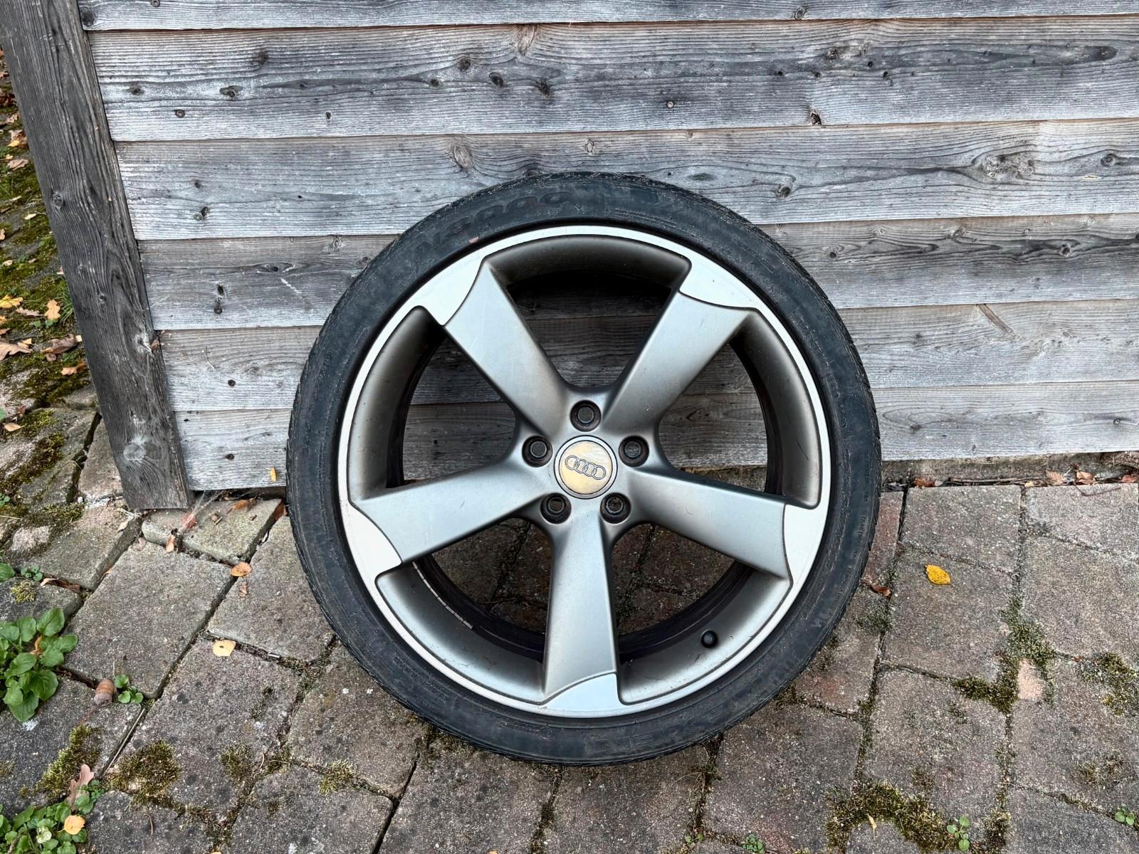 Audi A4 2011 — photo 5