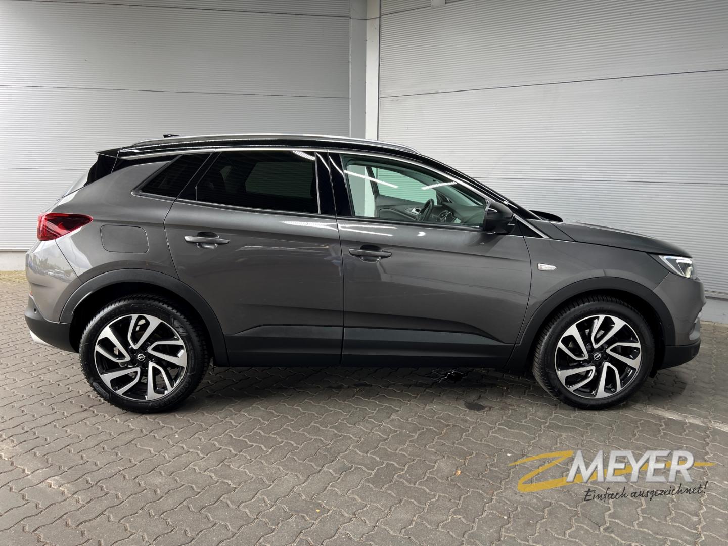 Opel Grandland X Ultimate 1.2 MT6 AHK PDC SHZ LHZ AGR