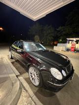 Mercedes-Benz E 500 Avantgarde Luftfahrwerk - gebrauchte Mercedes-Benz E 500 aus dem Jahr 2005