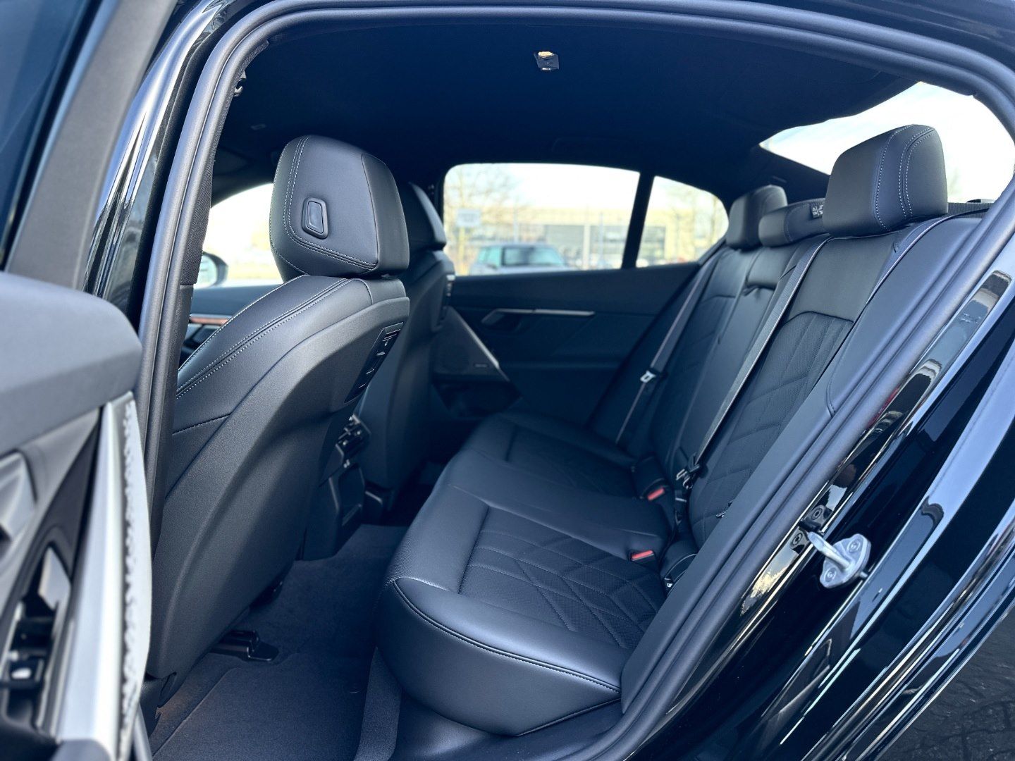 BMW 520d Limousine M Sport Pro Head-Up HK HiFi DAB foto 13