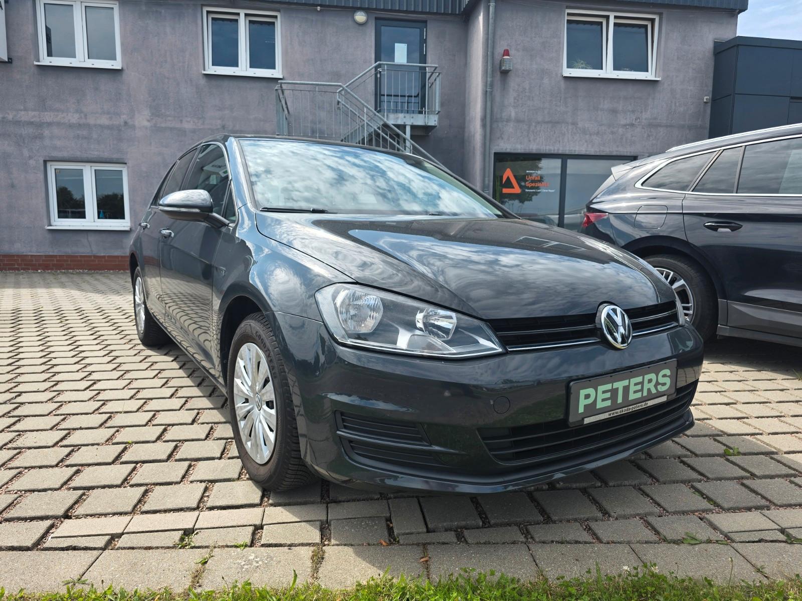 Volkswagen Golf Trendline TSI BMT