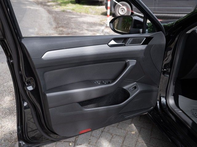 Passat Variant Business TSI DSG GJR AHK