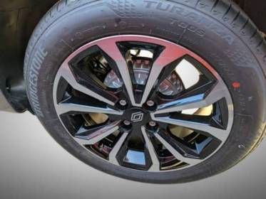 Fahrzeugabbildung Renault CLIO Techno TCe 90