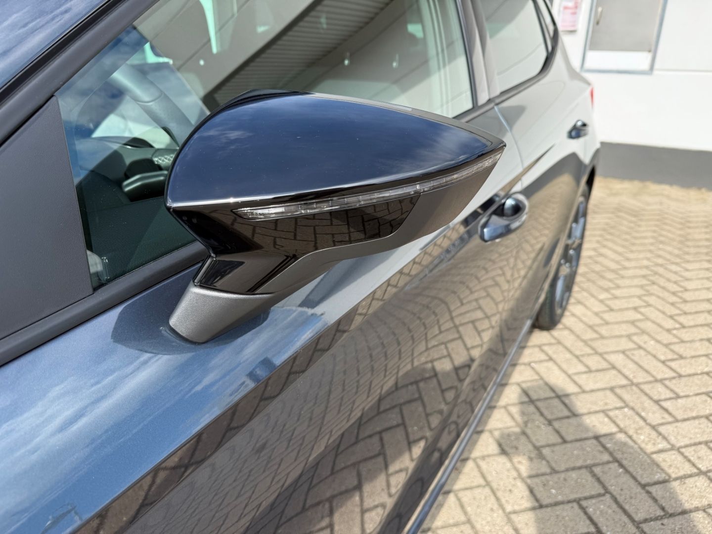 Fahrzeugabbildung SEAT Ibiza 1.0 TSI 85 kW FR DigiCo ACC LED ACC CarPla