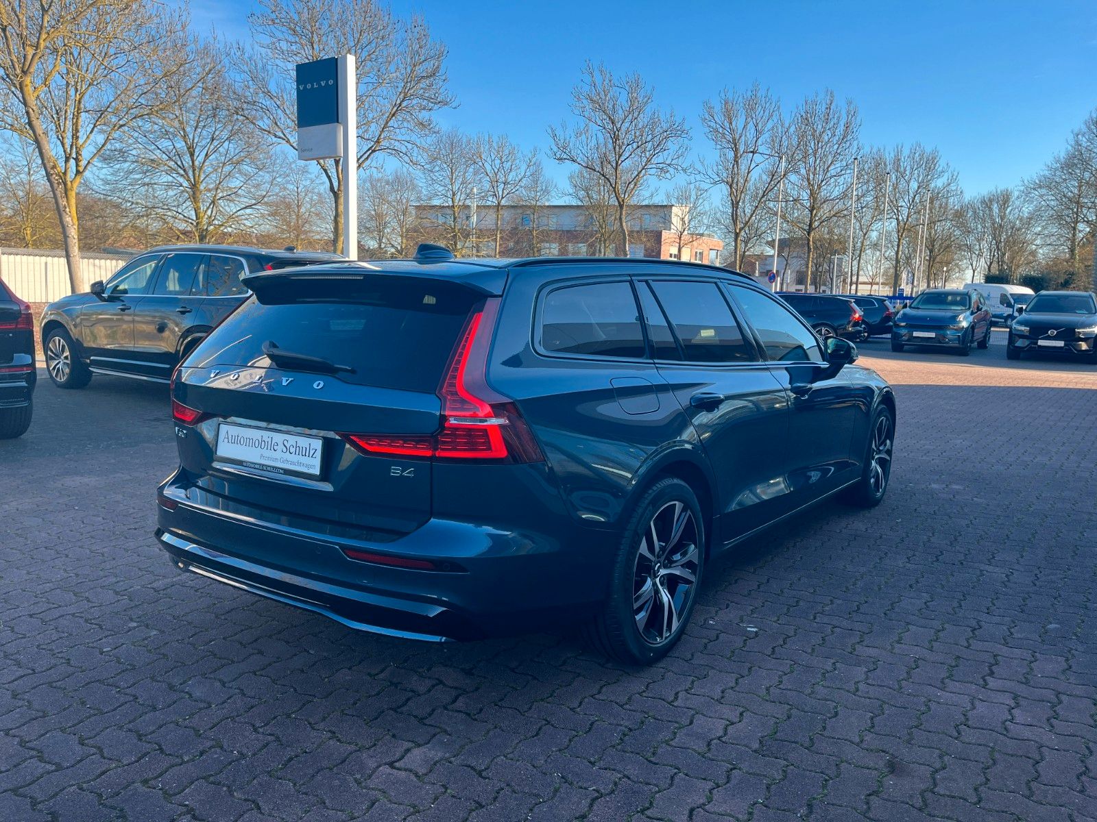Volvo V60 B4 DCT Plus Dark foto 10