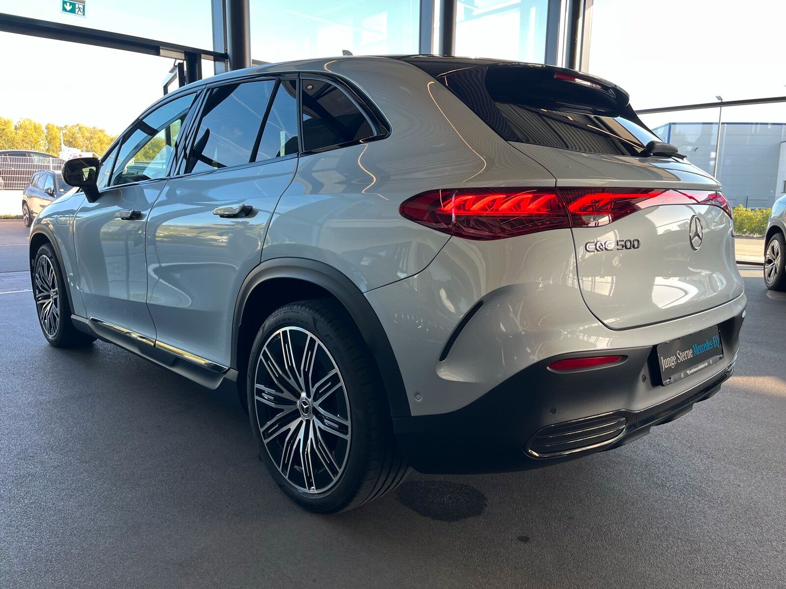 Mercedes-Benz EQE 500 4M SUV AMG ADVANCED NIGHT AIRMATICNavi foto 3