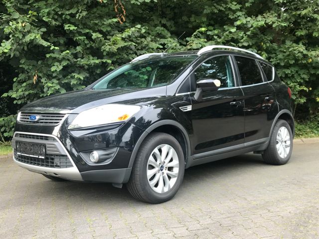 Ford Kuga Titanium gut gepfplegt aus 2 Hand