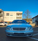 Mercedes-Benz S 320 L - - Mercedes-Benz S 320 mit Benzin-Antrieb