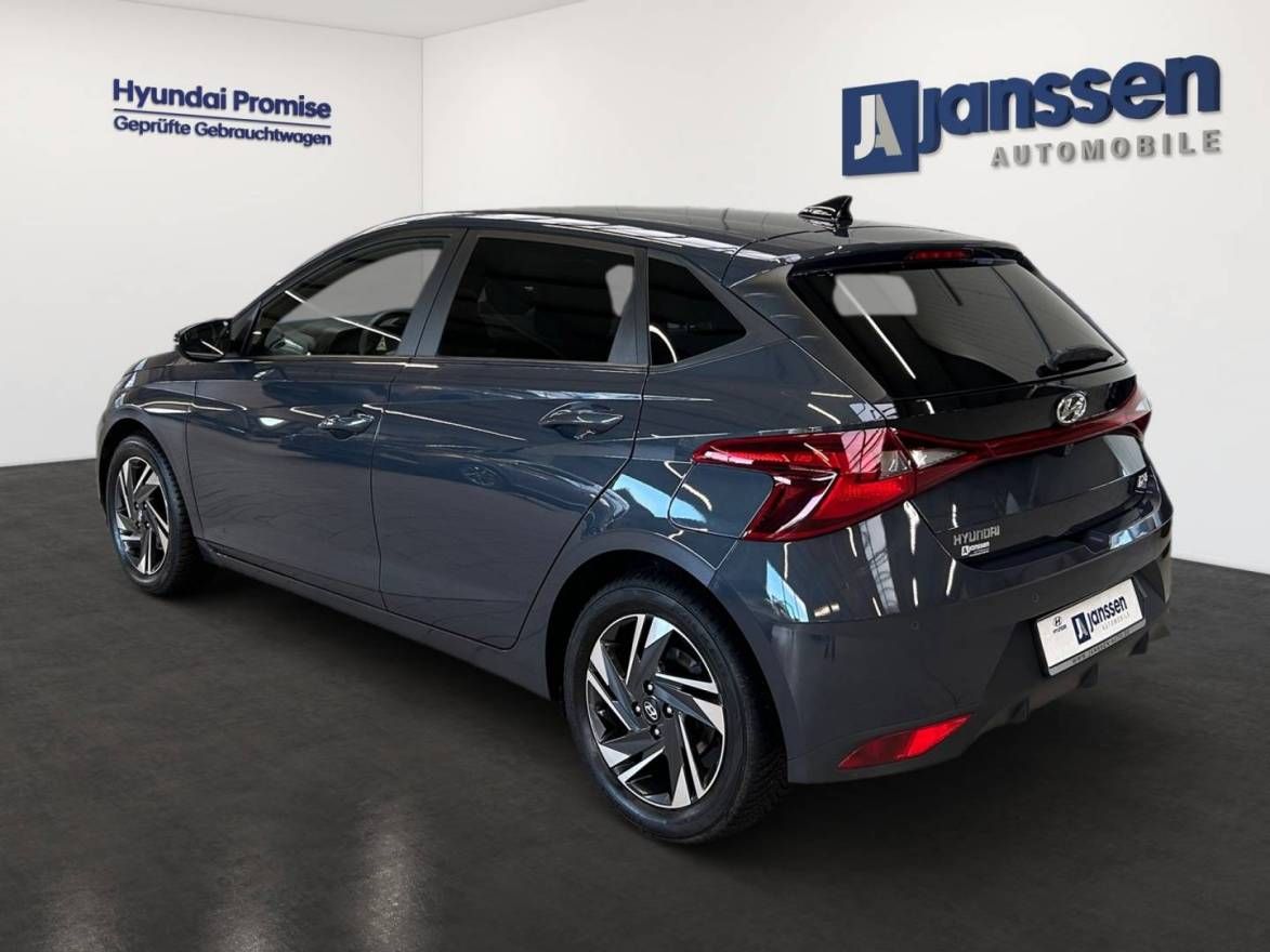 Fahrzeugabbildung Hyundai New i20 M/T Connect & Go