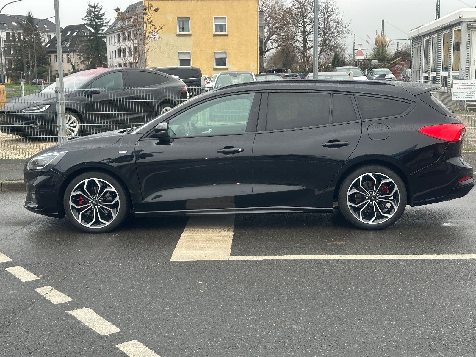 Fahrzeugabbildung Ford FOCUS TURNIER 2.0 ST-LINE ECOBLUE*1.HAND+AUTOM.*