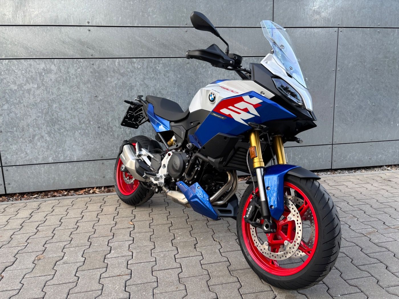 Fahrzeugabbildung BMW F 900 XR Style Sport