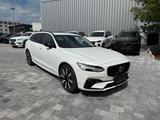 Volvo V90 T6 AWD PLUS DARK+LEDER+PANO+360°+AHK+LIGHT - Volvo V90 Neuwagen