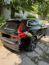 Volvo 2.0 D4 R Design LED PANO Head-Up Keyless Garage - Volvo XC60 in Solingen