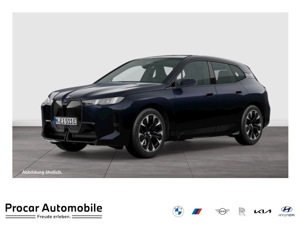 BMW iX xDrive45 M Sport HUD PANO ACC RFK NAVI LED