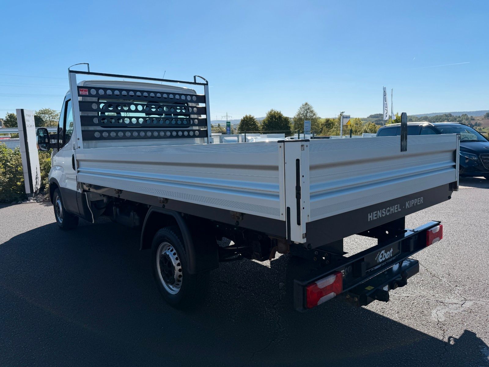 Fahrzeugabbildung Iveco Daily 35 S 14 Henschel 3-S-Kipper Klima 3450mm