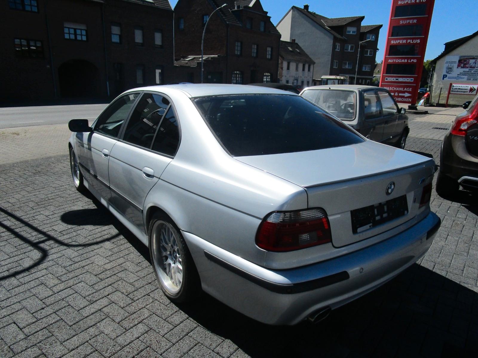 BMW 530d A Vollausstattung M-Sport