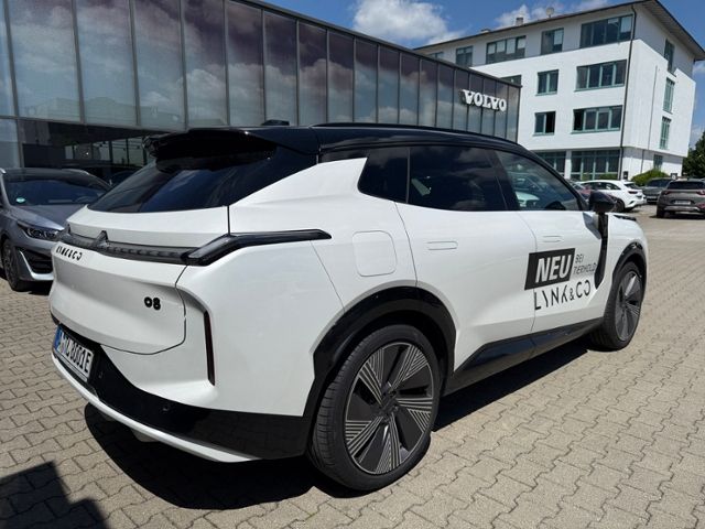 Lynk & Co 08