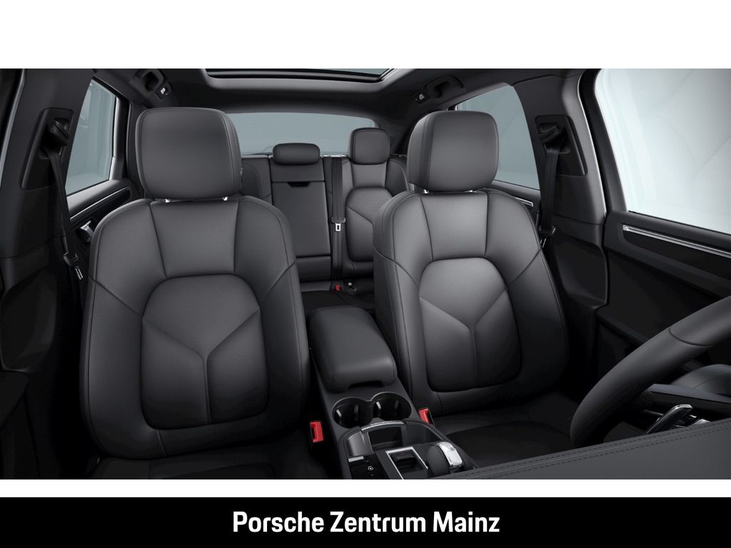 PORSCHE Macan 2024