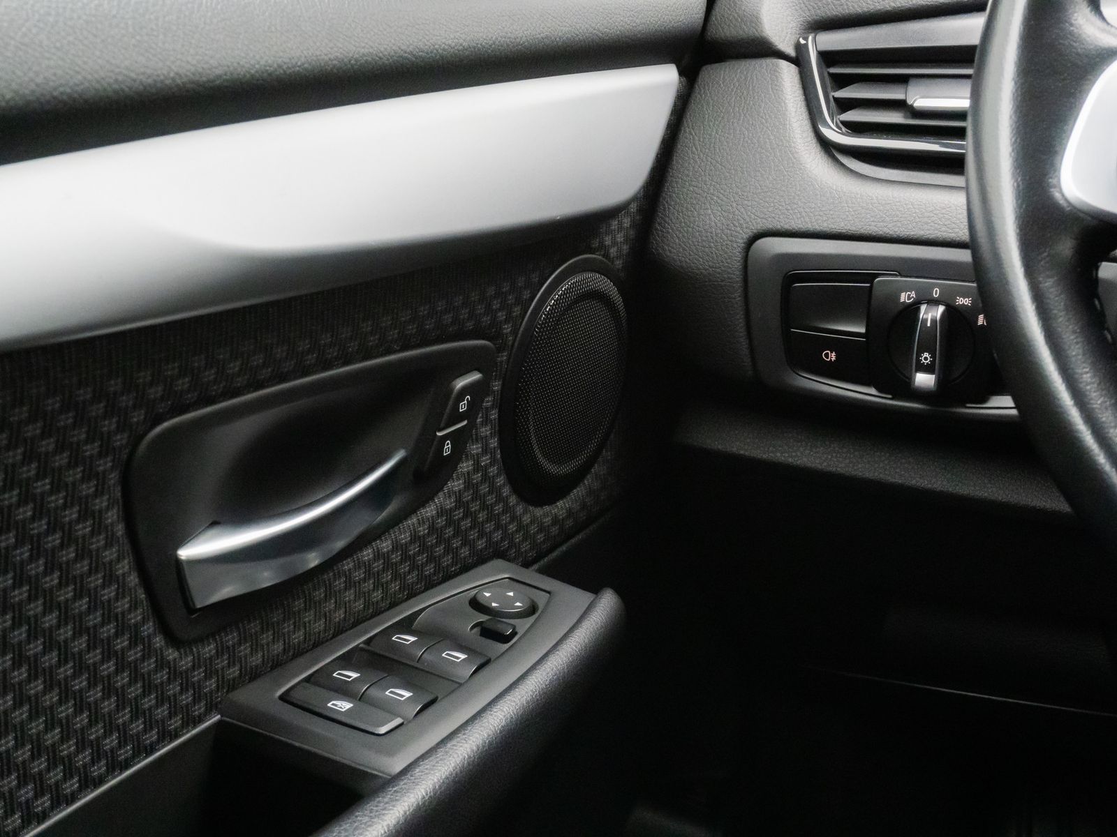 Fahrzeugabbildung BMW 225xe iPerf  Active Tourer Navi Geschwindig Touc