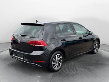 Volkswagen Golf Sound 1,0l TSI 110 PS 6-Gang