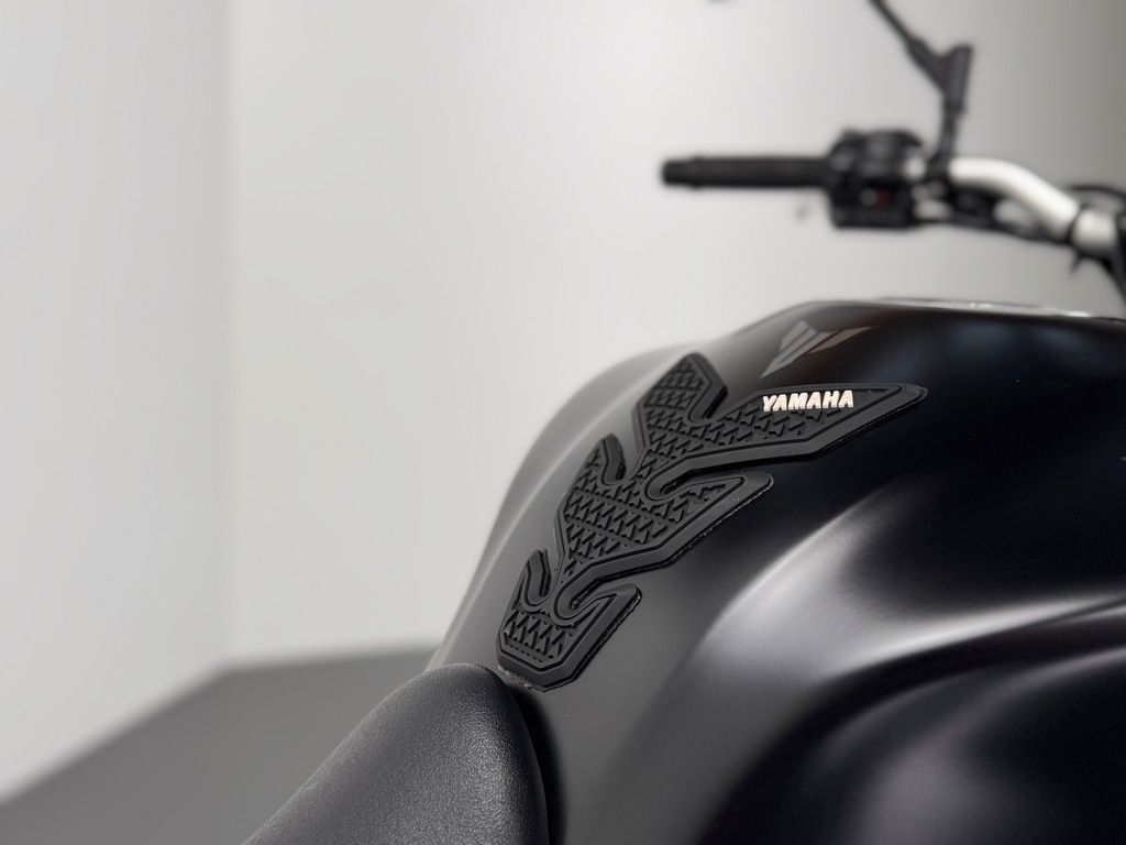 Fahrzeugabbildung Yamaha MT-09 *TOP-ZUSTAND *WENIG KM