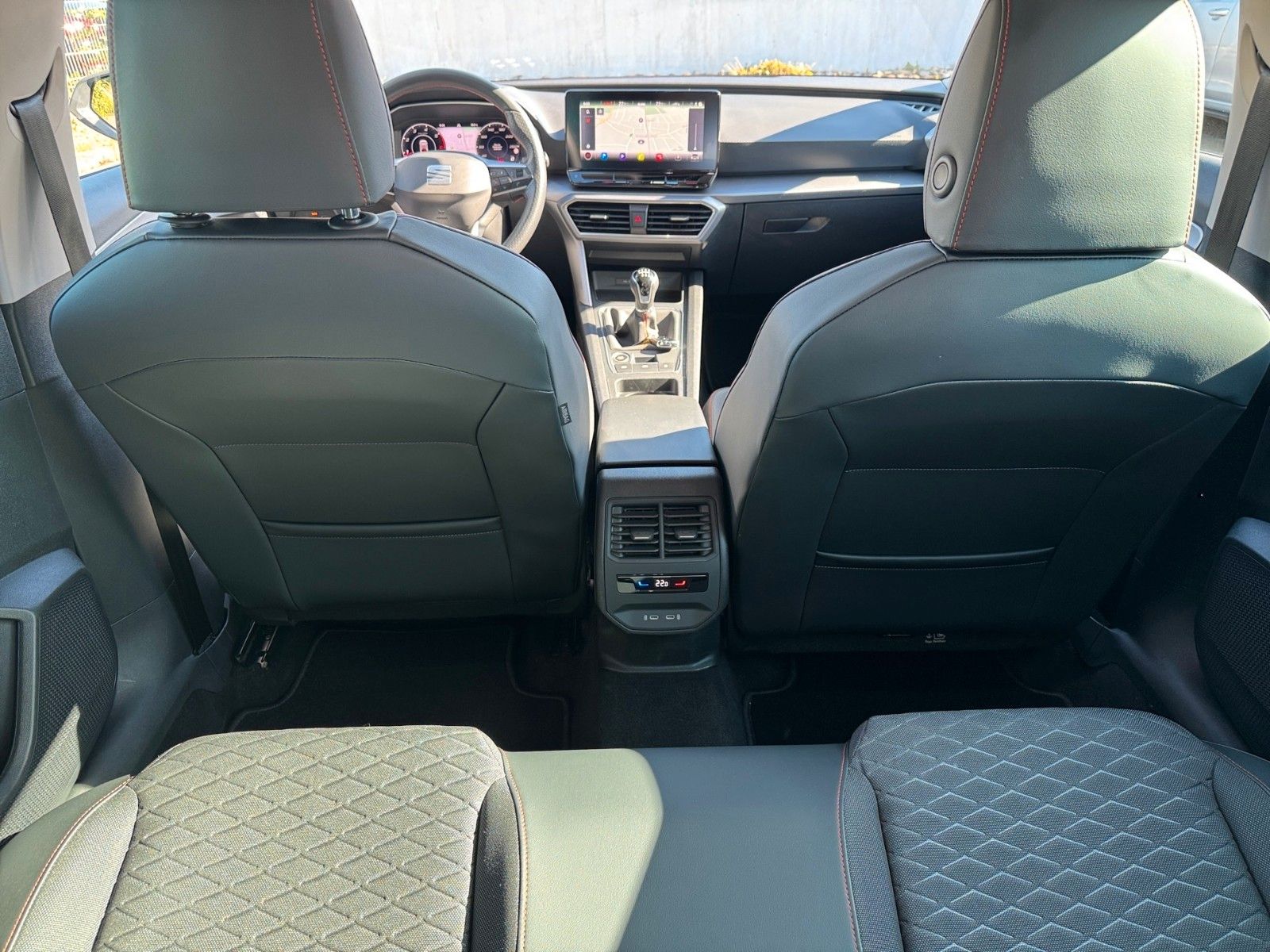 Fahrzeugabbildung SEAT Leon Sportstourer FR-Line 2.0 TDI