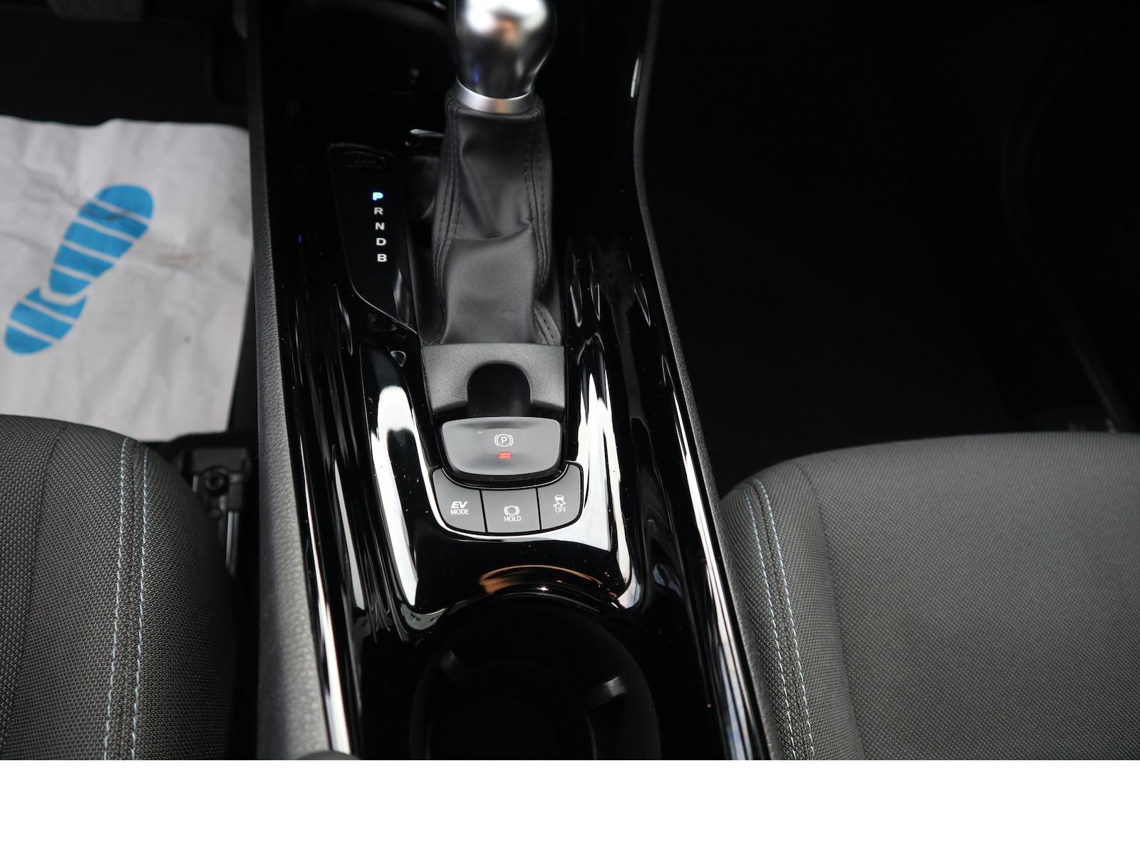 Toyota C-HR Hybrid Team D Totwink/SHZ/Scheckheftgepfleg
