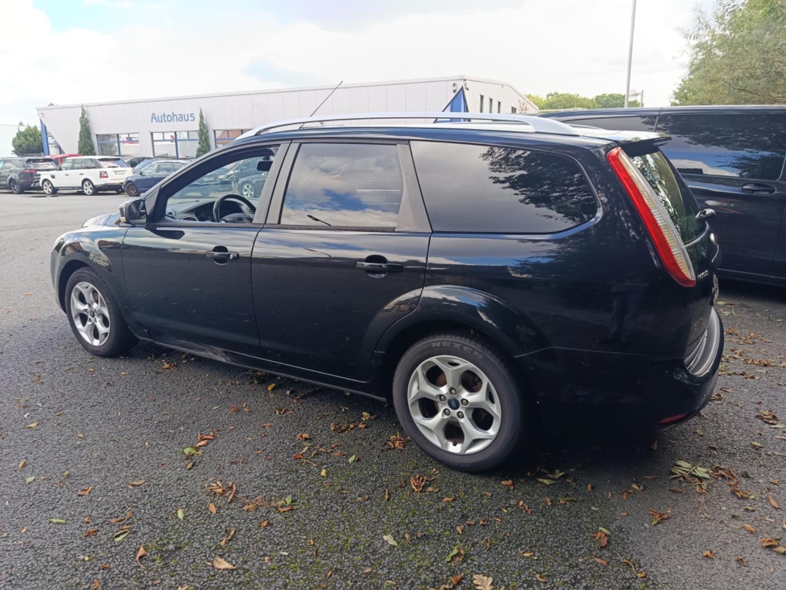 Ford Focus 2010 — photo 6