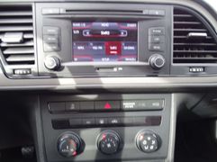 Fahrzeugabbildung Seat Leon Klimaanlage PDC