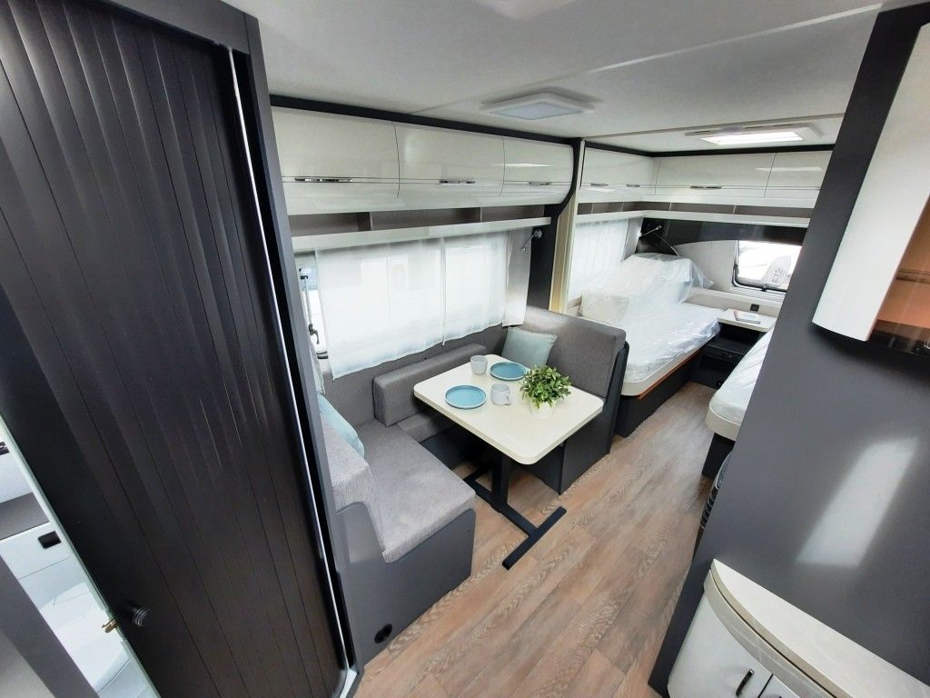 Fahrzeugabbildung Hobby Excellent 460 SL Verfüg./Sparen Sie 4.943,- €