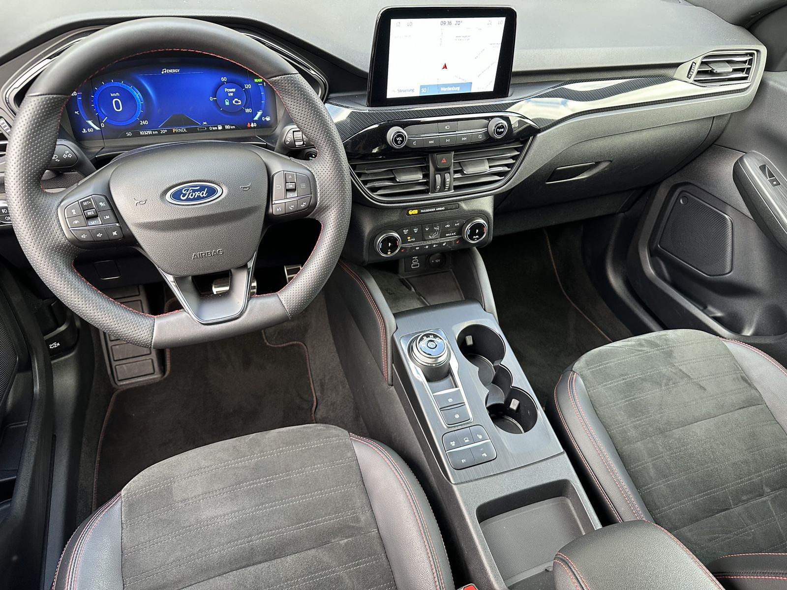 Fahrzeugabbildung Ford Kuga 2.5 Plug-In Hybrid ST-Line X NAV+LED+KAMERA