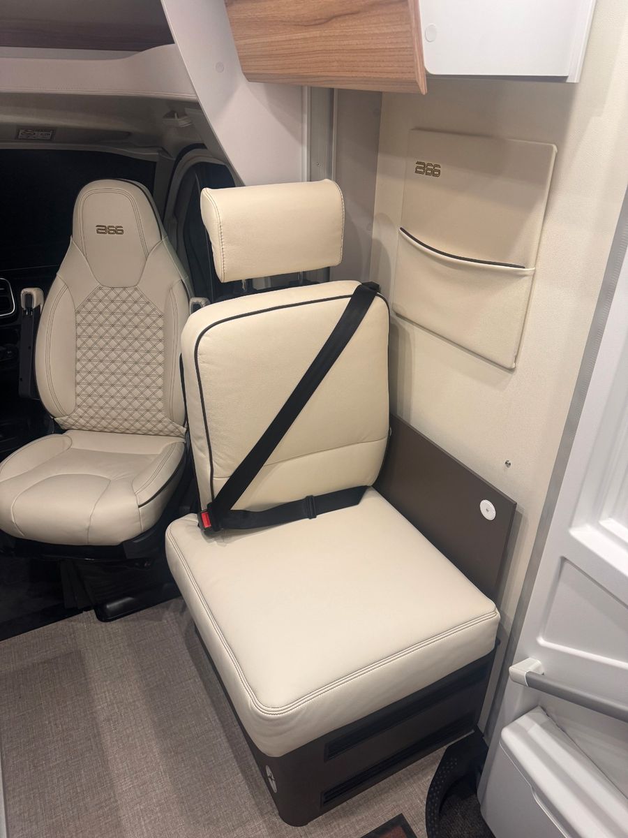 Fahrzeugabbildung Bürstner B66 TD 732 SONDERMODELL-AUTOMATIK!