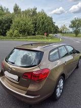 Opel Astra Sports Tourer 1.4 Turbo Autom. TÜV Neu - Opel Astra Gebrauchtwagen in Bonn