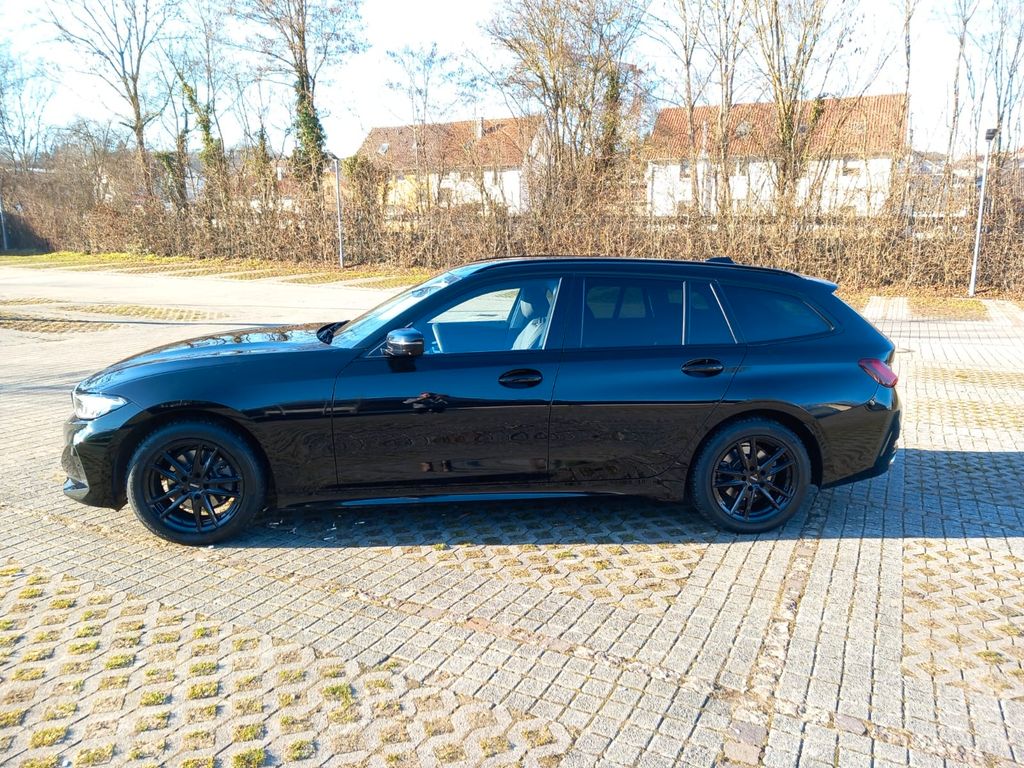 Image of BMW 320