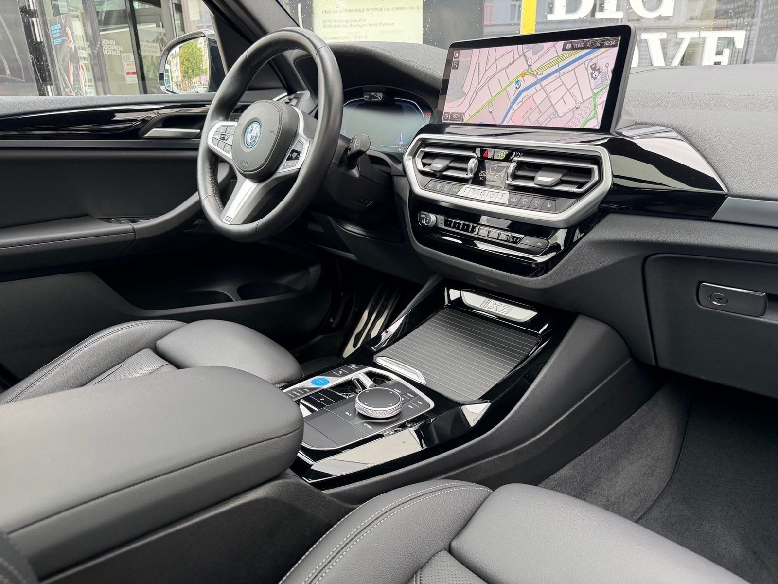 BMW iX3 M Sport DA Prof PA AdapLED Shz Pano 19" LMR foto 7