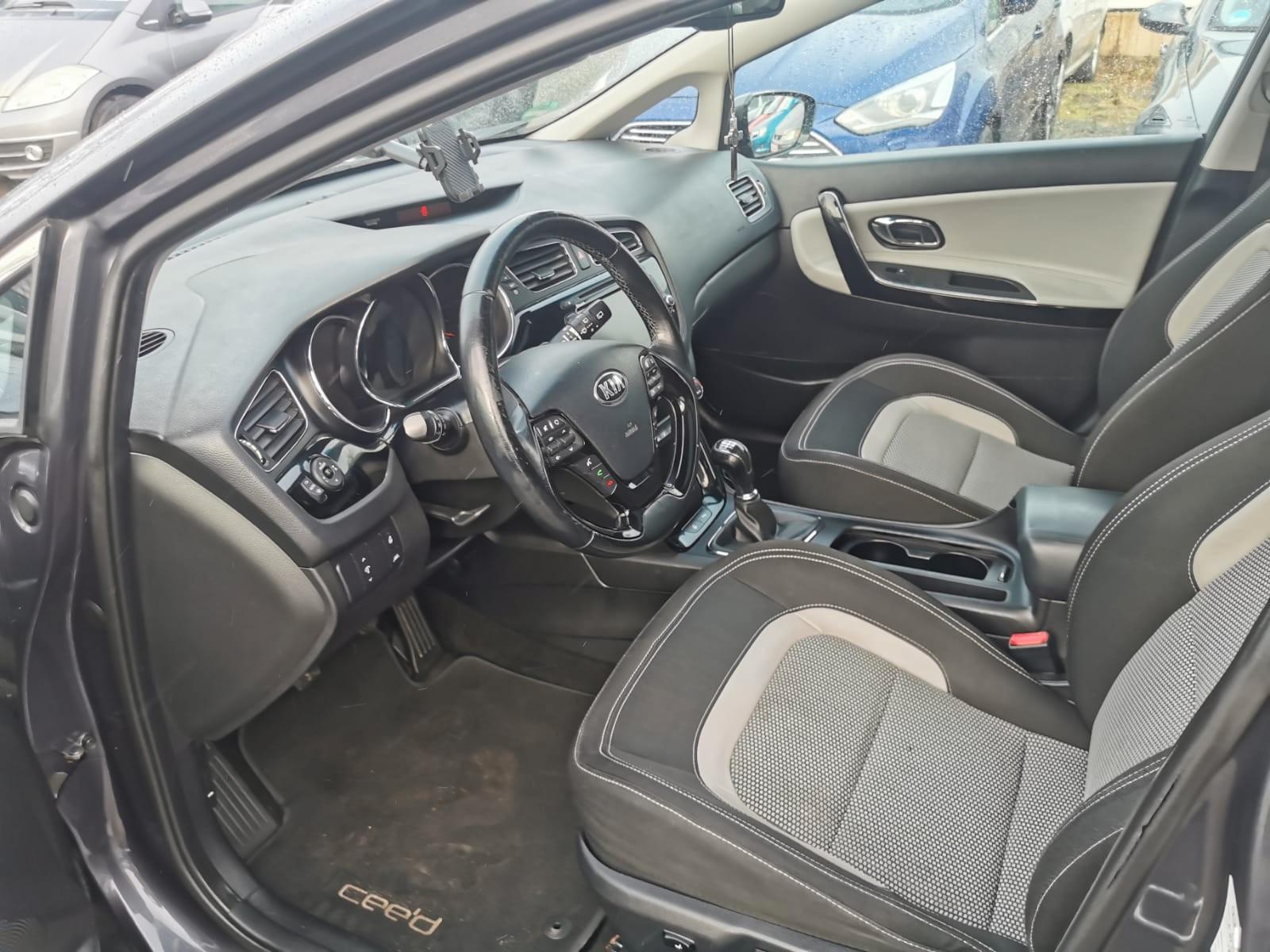 Kia cee'd Sportswagon*PANO*STANDHEIZUNG*KAME*PDC V H
