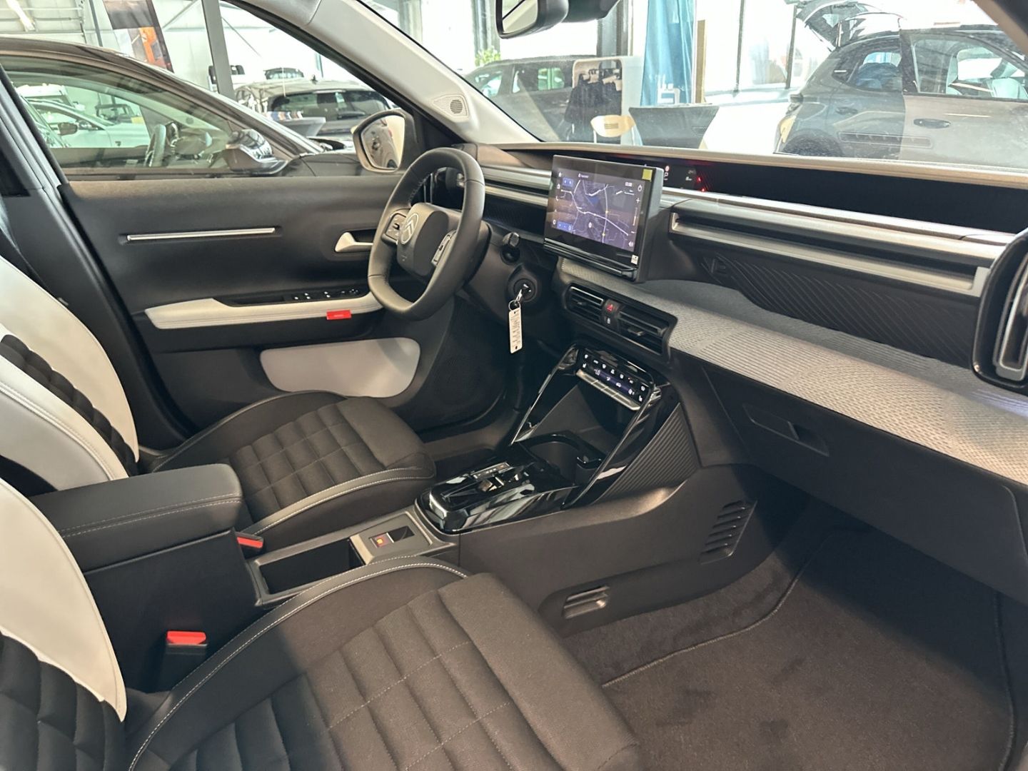 Fahrzeugabbildung Citroën C3 Aircross Mild Hybrid 145 MAX Navi  Klimaautom